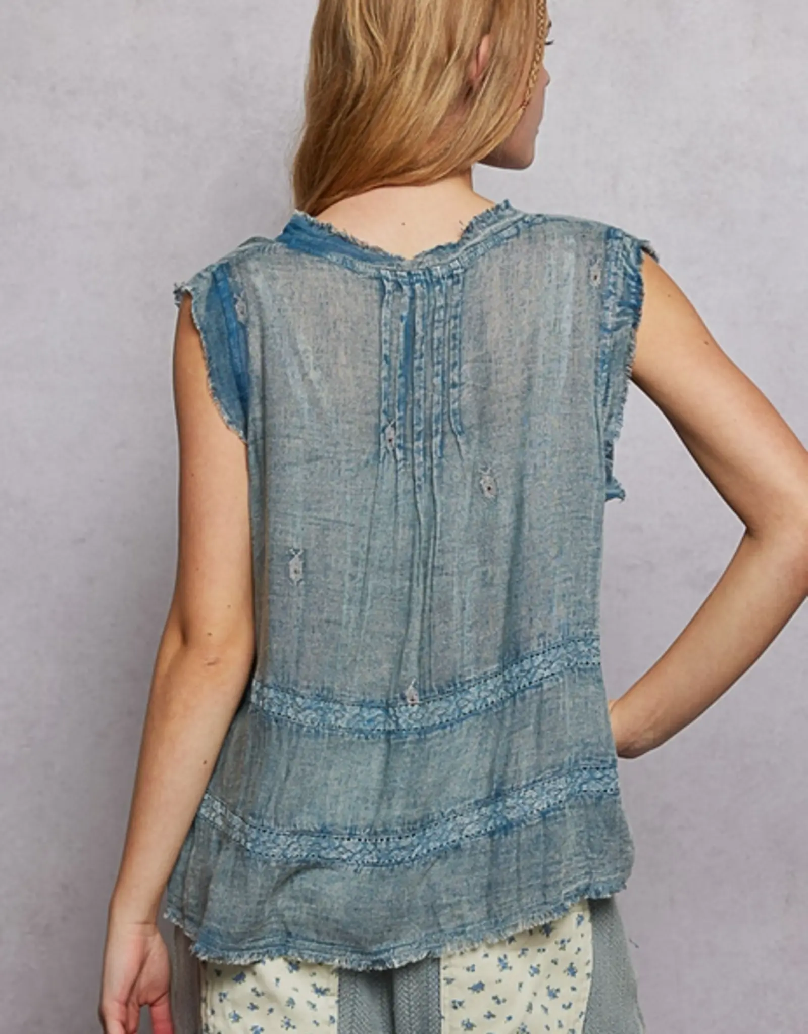 POL Clothing Sleeveless Lace Trim Top