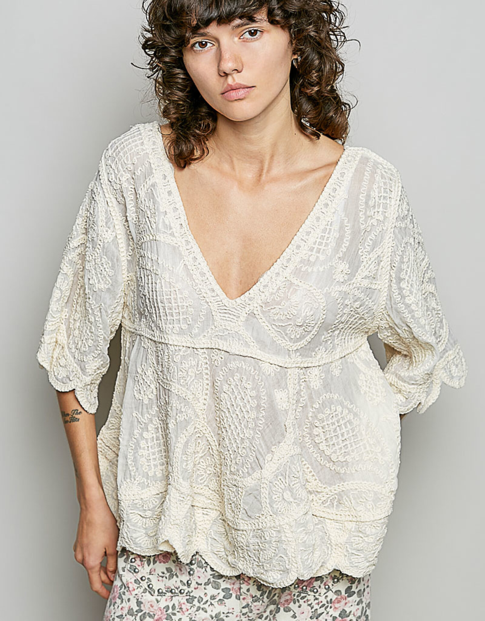 POL Clothing Vneck Vintage Crochet Top