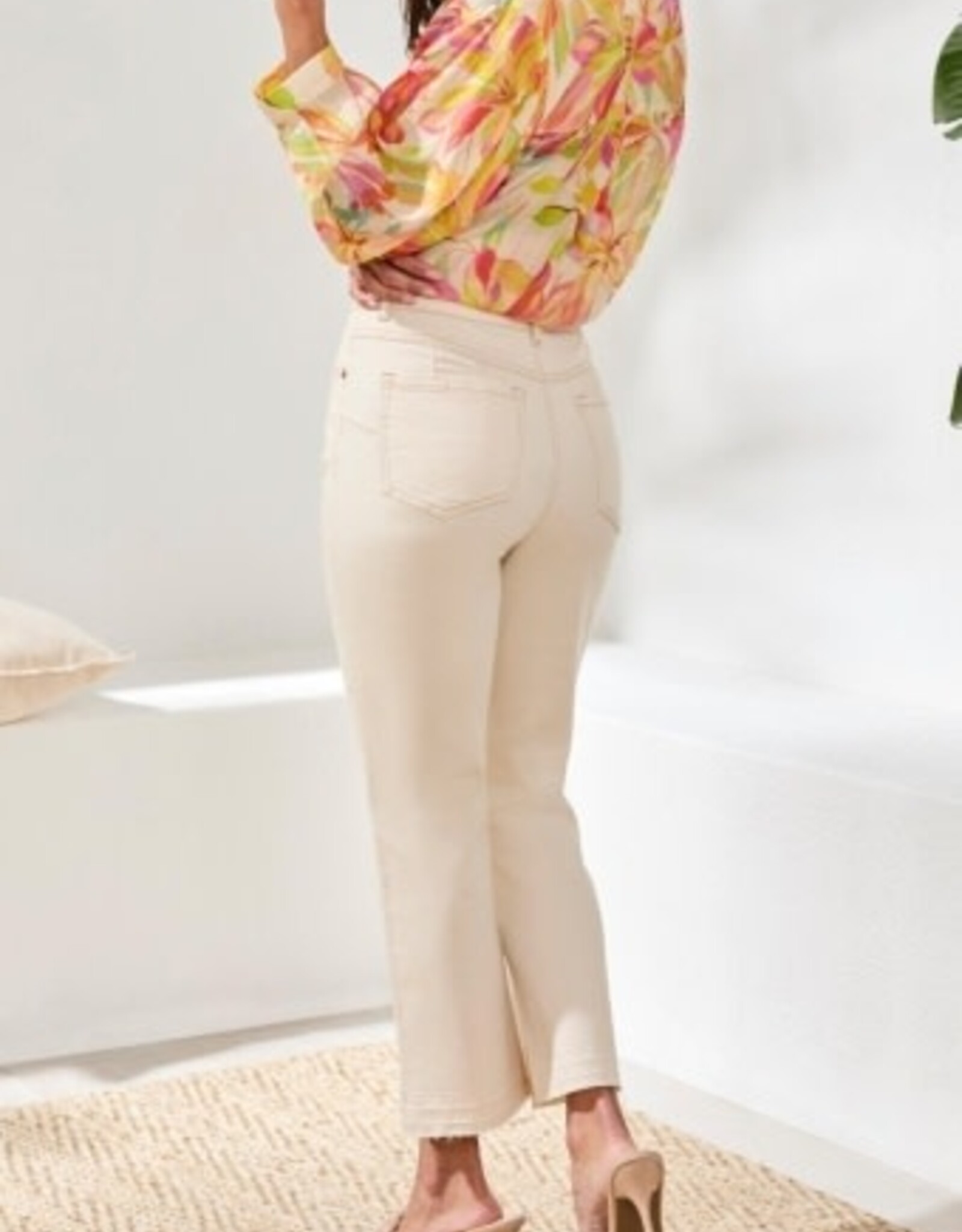 TRIBAL Micro Flare Cropped Jeans