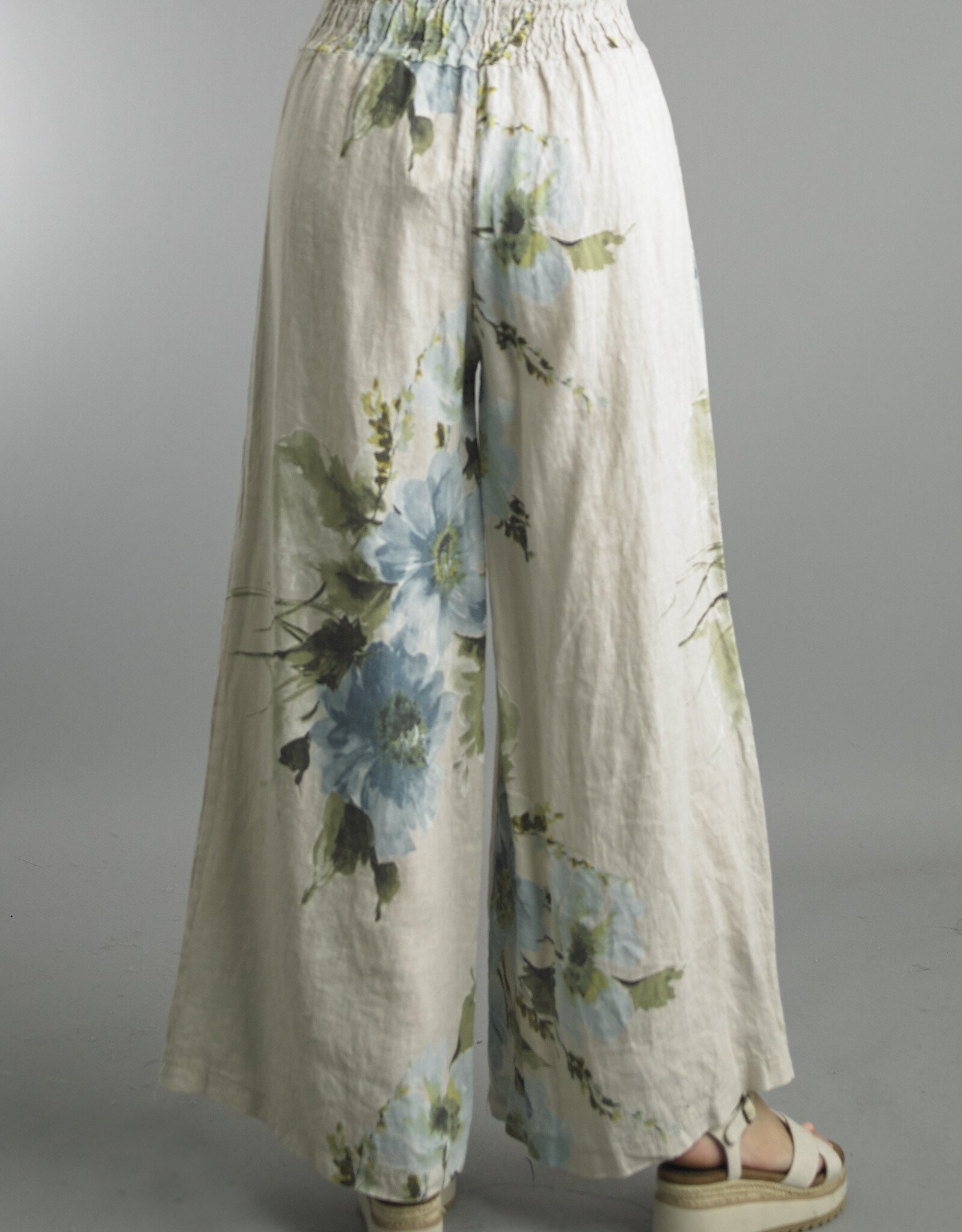 Tempo Paris Smocked Floral  Wide Leg Pant