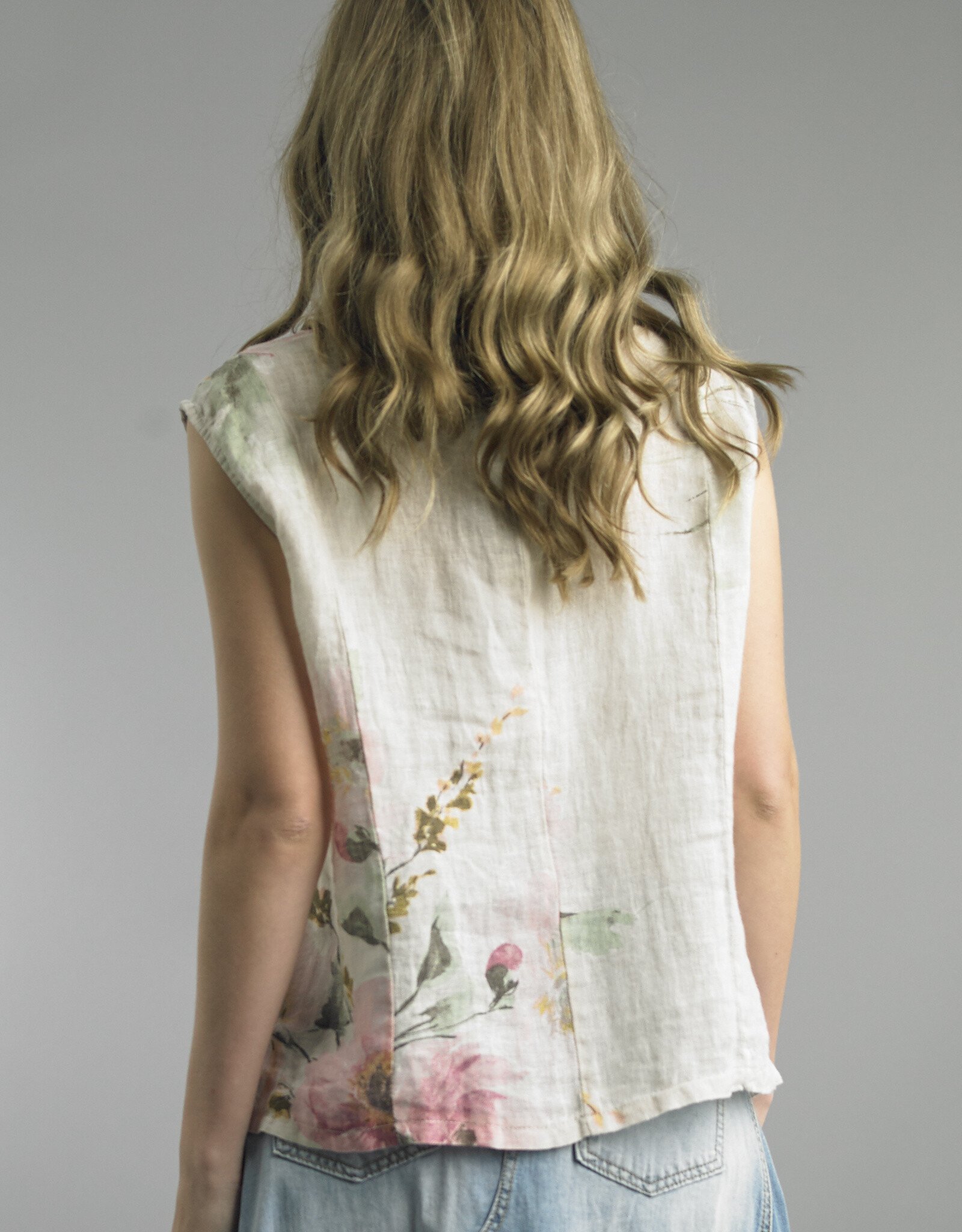 Tempo Paris Floral Linen Sleeveless Top