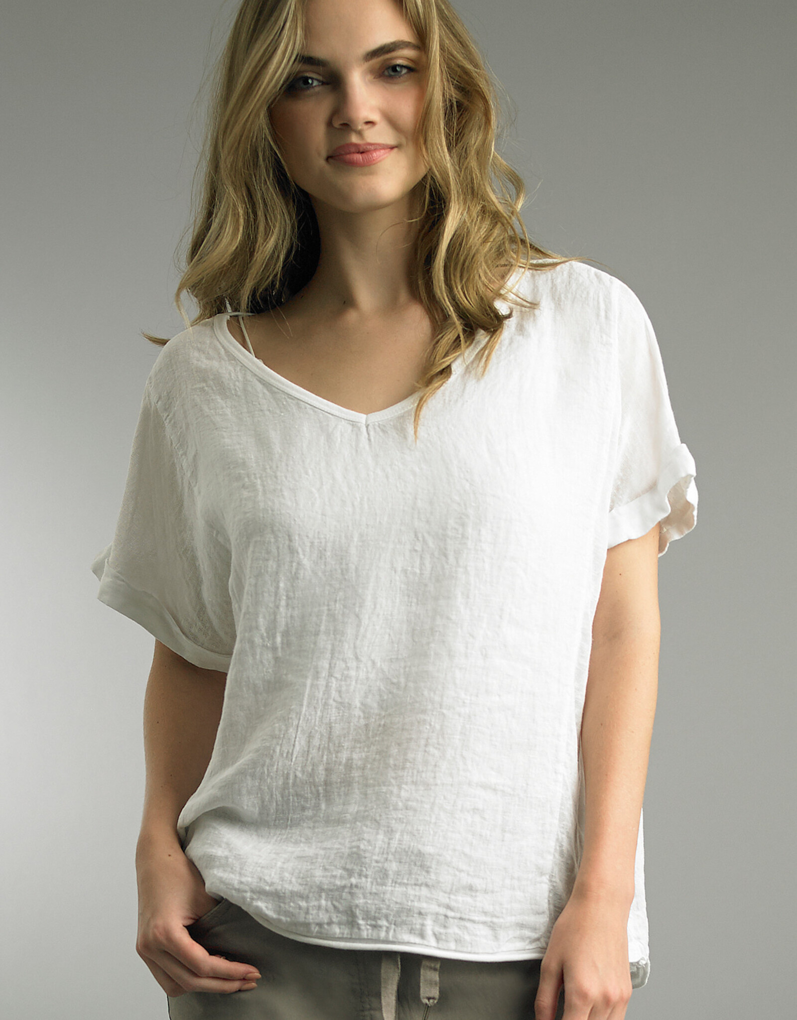 Tempo Paris Linen V-Neck Tee Shirt