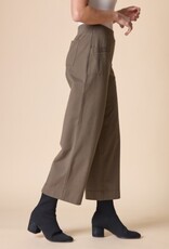 Habitat Clothes to Live In Angled Pocket Flood Pant