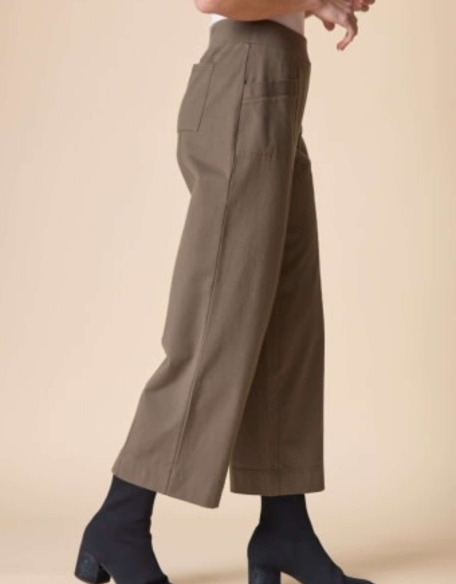 Habitat Clothes to Live In Angled Pocket Flood Pant