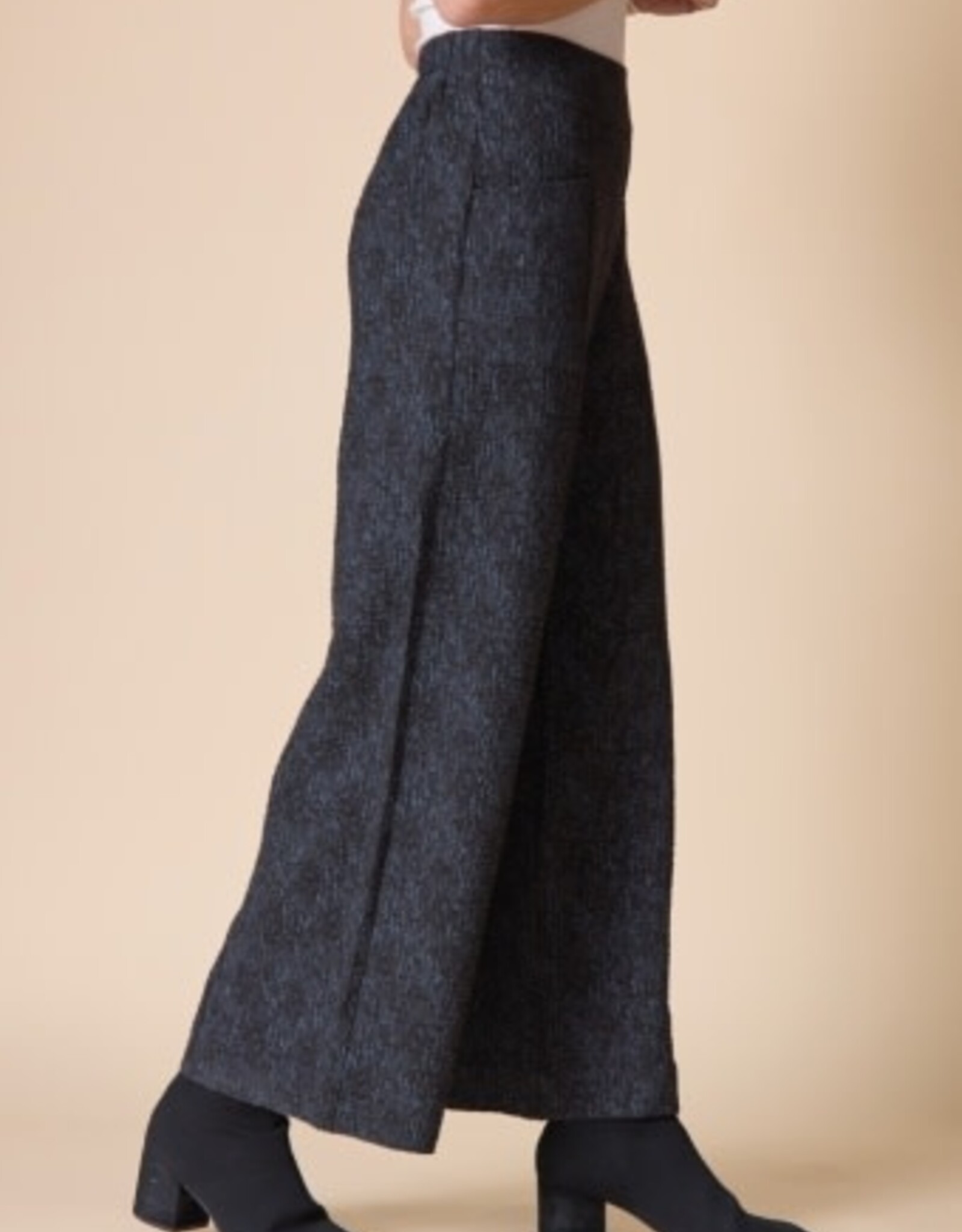 Habitat Clothes to Live In Crinkle Leaves Crepe Aria Pant