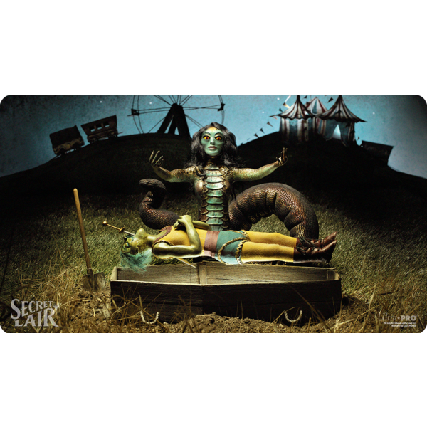 Divers UP - PLAYMAT - MTG - SECRET LAIR - Diabolical  dioramas Gravebreaker Lamia