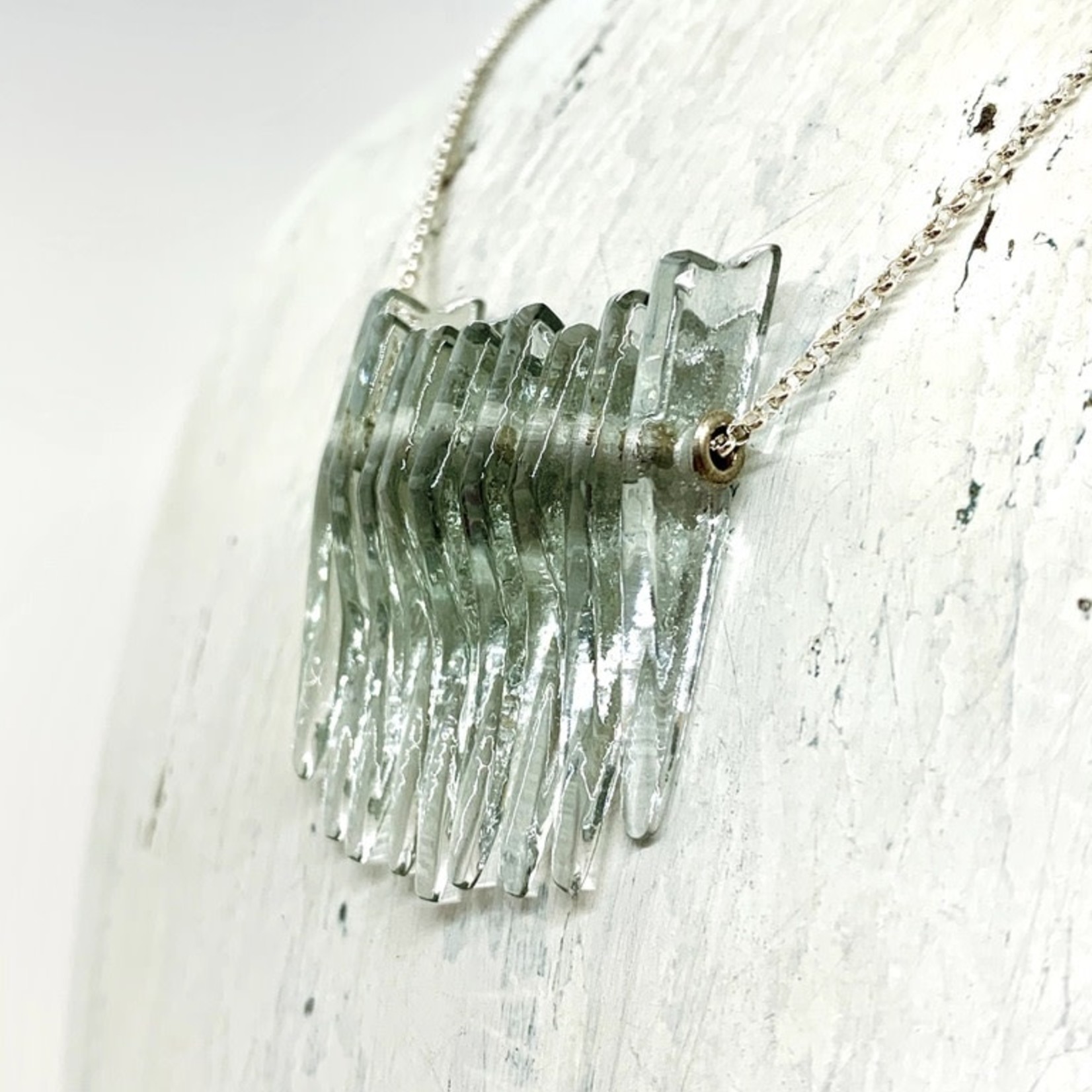 Kinetic Glass Mini Dip Necklace in