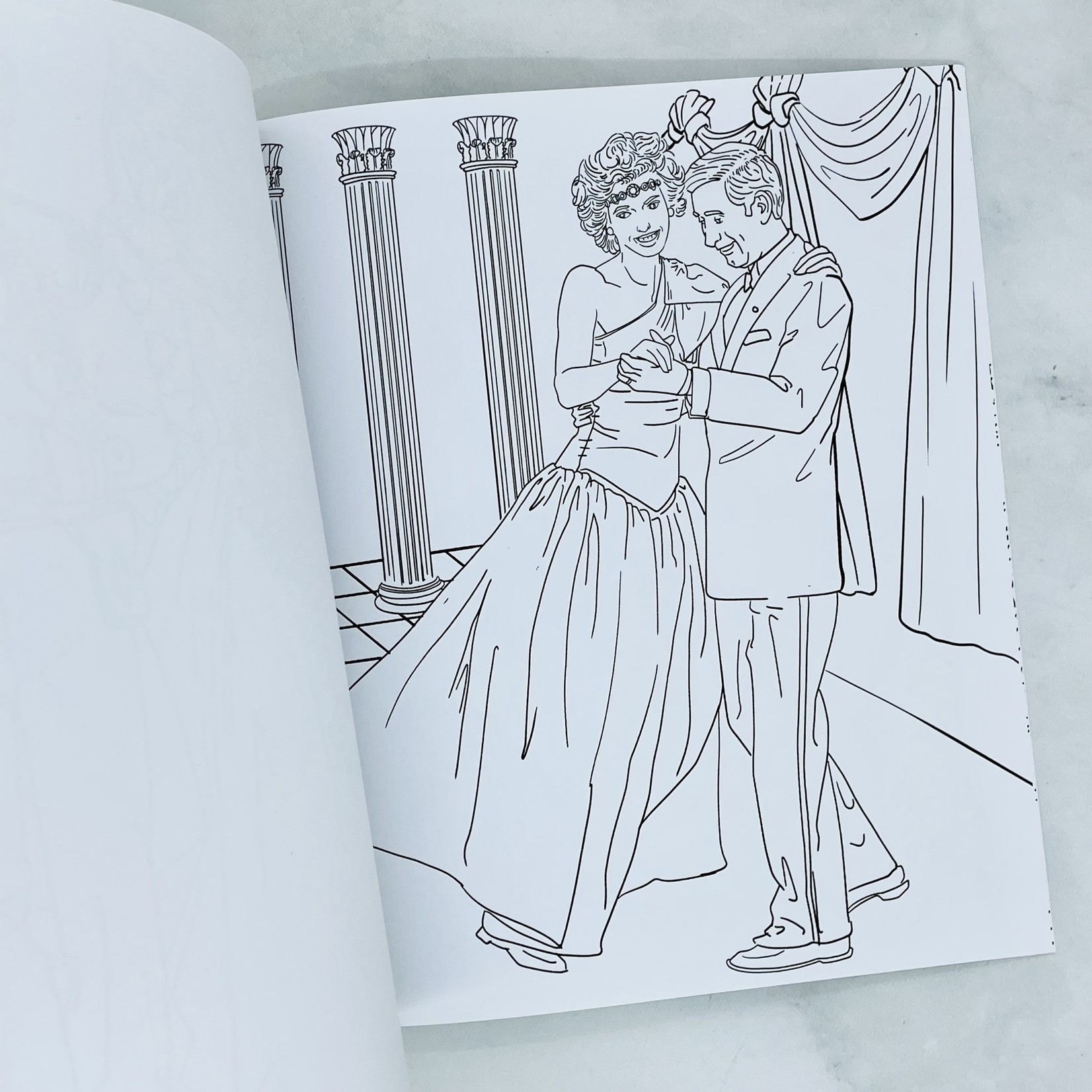 The Unofficial The Crown Coloring Book DNO