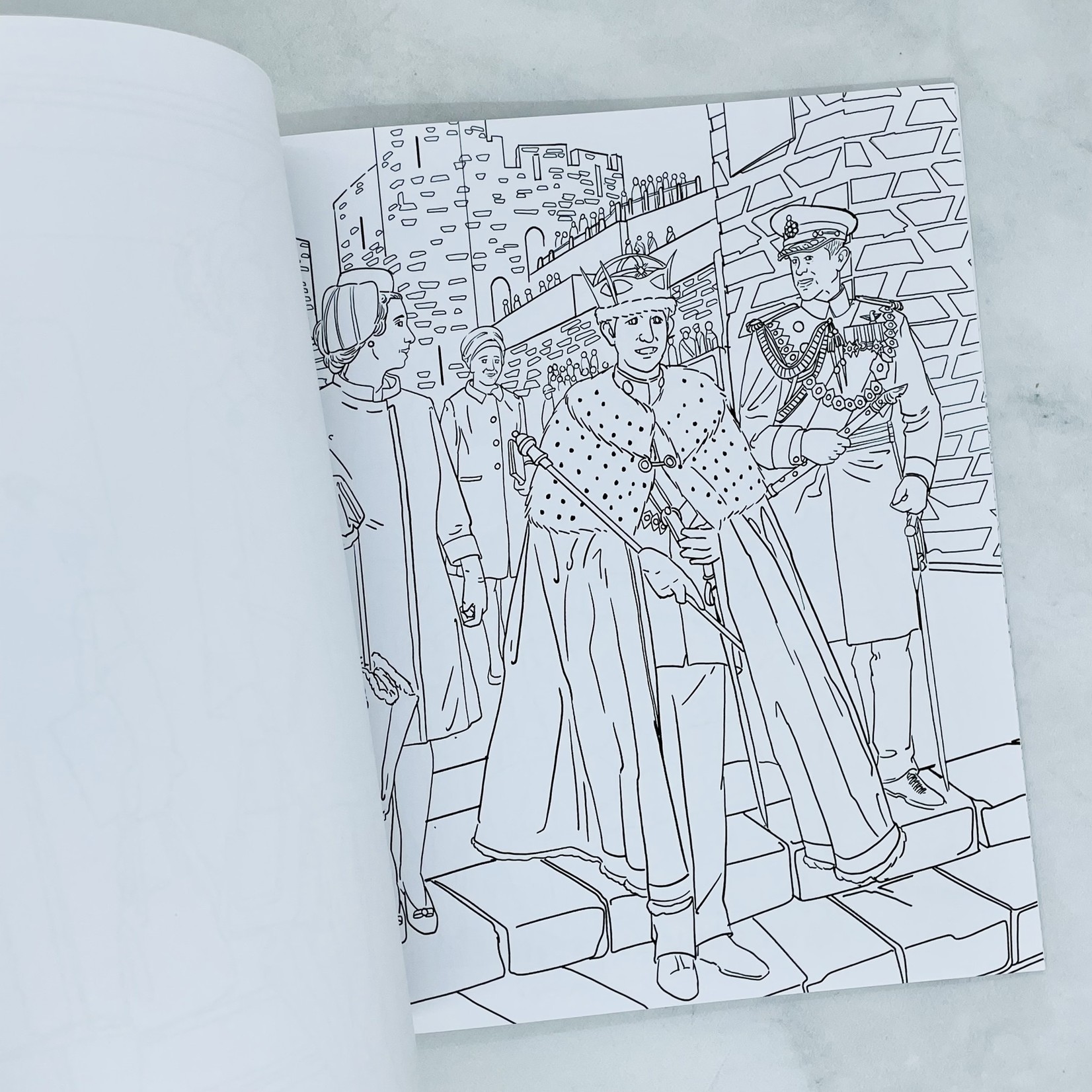 The Unofficial The Crown Coloring Book DNO