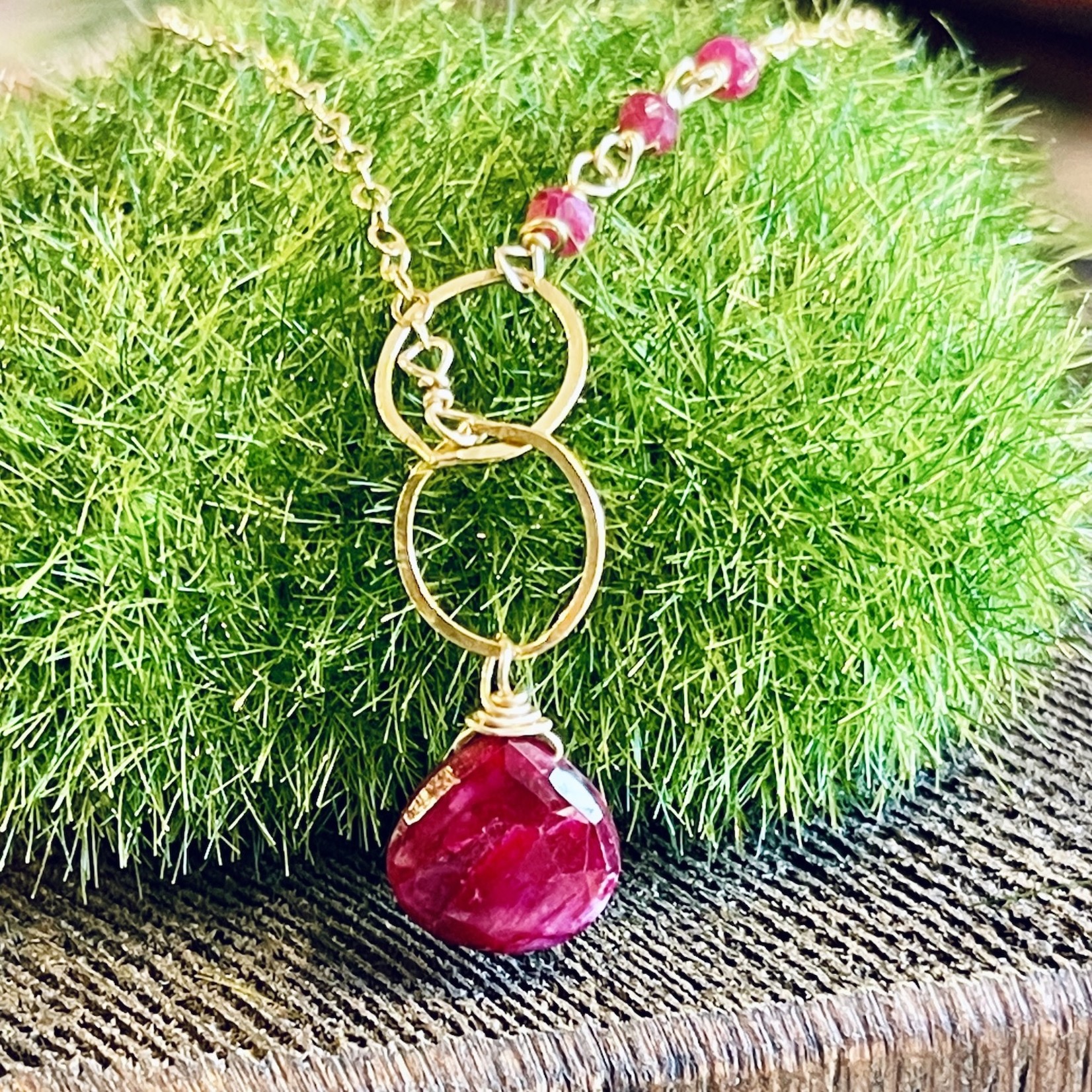 Judy Brandon Jewelry Asymmetrical Goldfill Necklace with Garnet