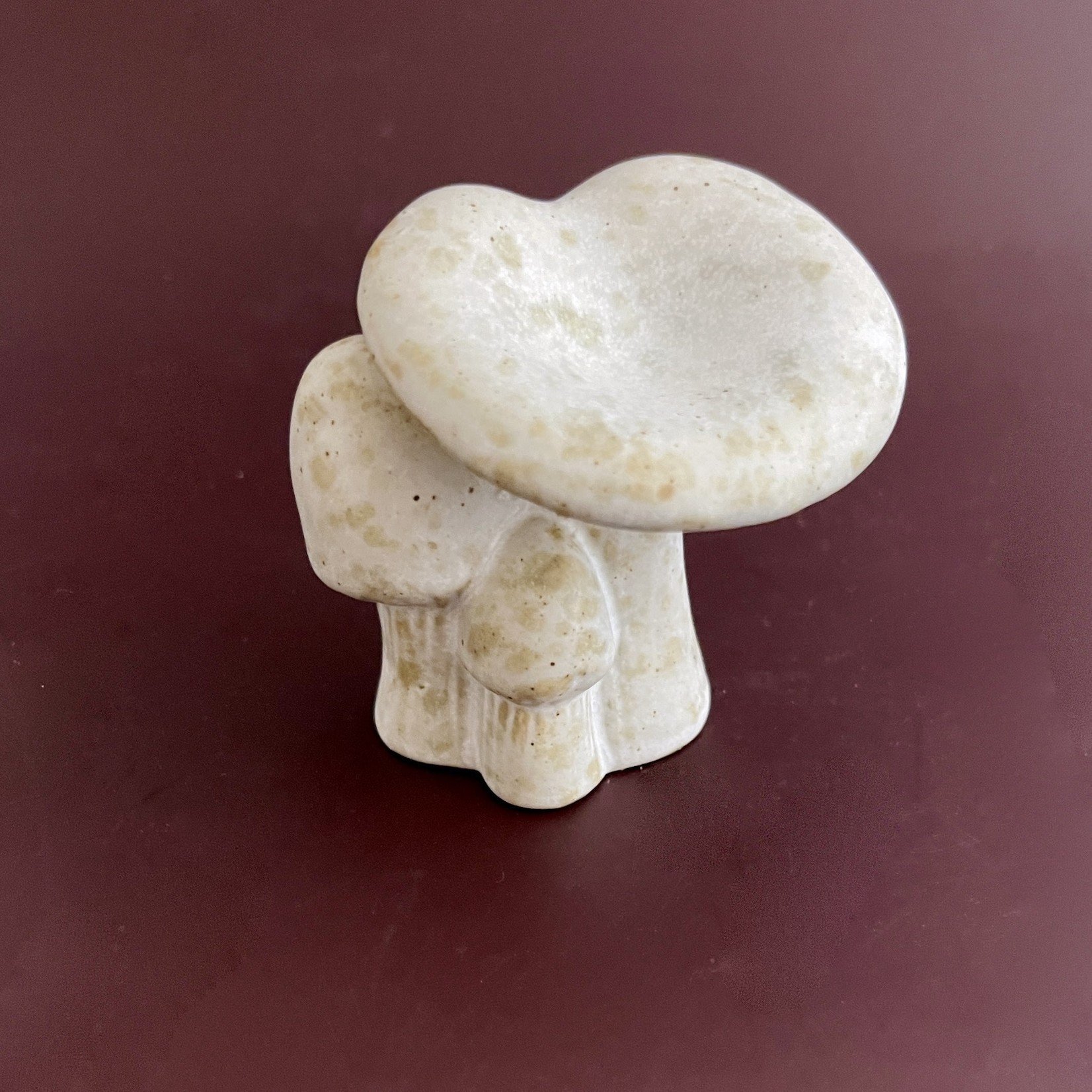 Stoneware Mushroom 2-1/2"