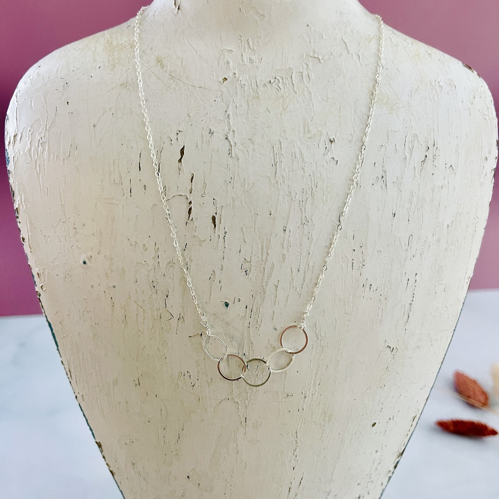 Judy Brandon Jewelry Sterling Silver 5 Linked Circles Necklace, 16.5+