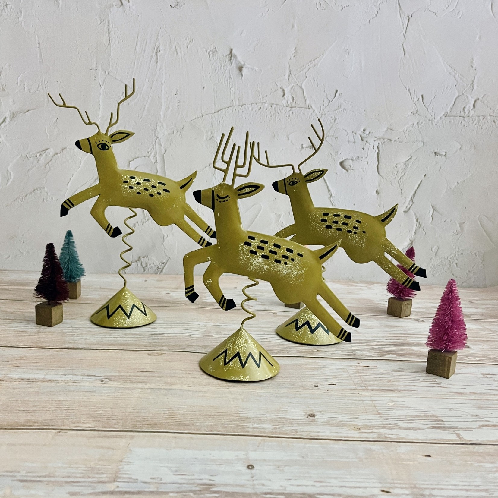Accent Decor Dancing Reindeer Figurine