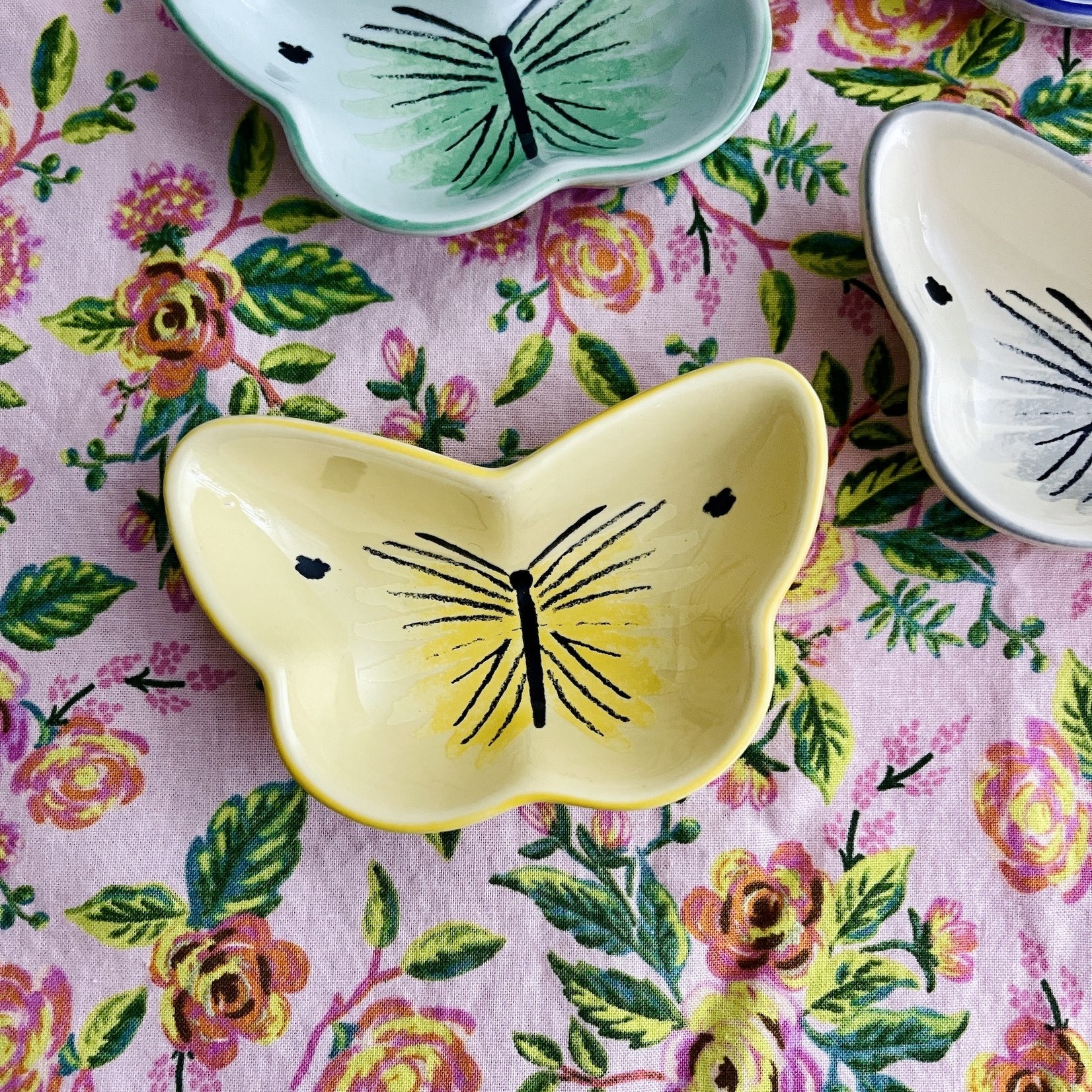 Butterfly Pinch Bowl