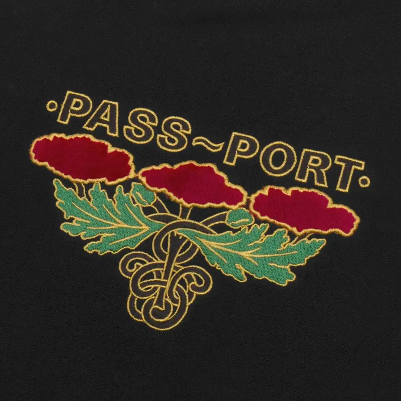 Pass~Port Emblem Appliqué Pull - Noir
