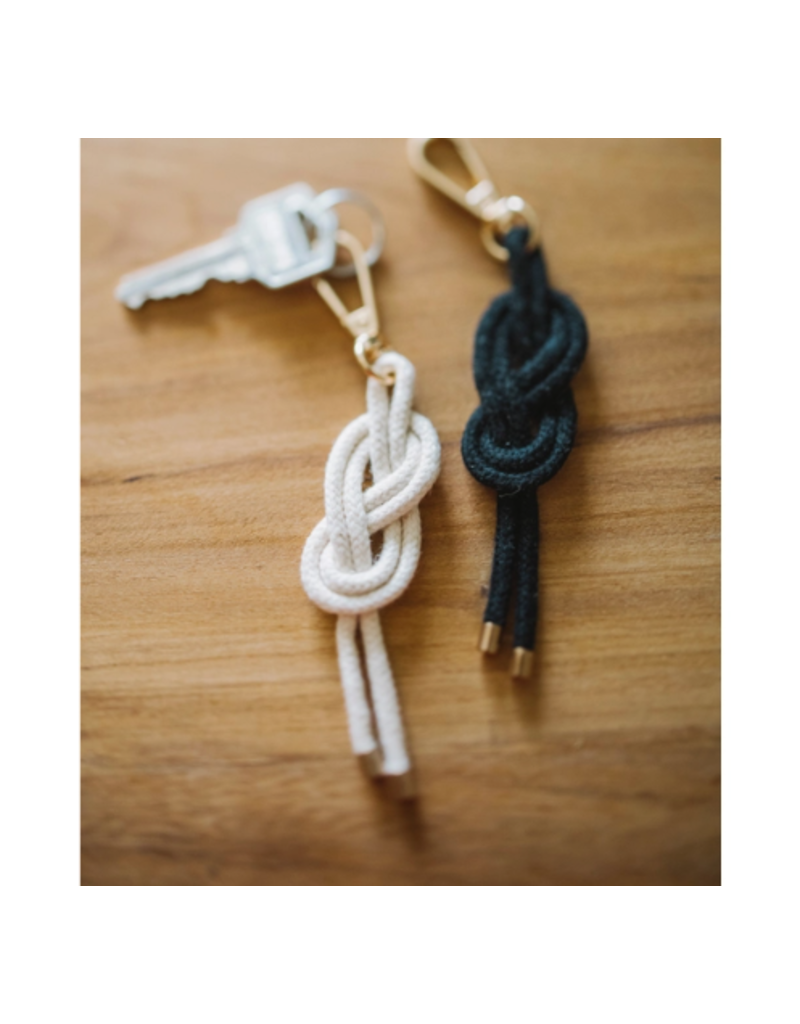 China Courage Knot Keychain black