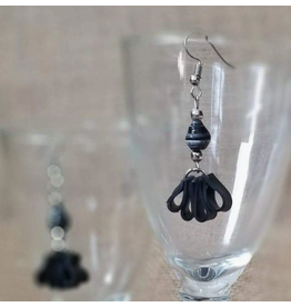 El Salvador Las Tinecas Caucho Earrings