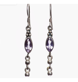 Nepal Cat's Eye Silver Earrings Amethyst