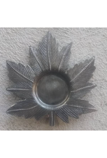 Haiti Metal Tealight Plate Maple Leaf