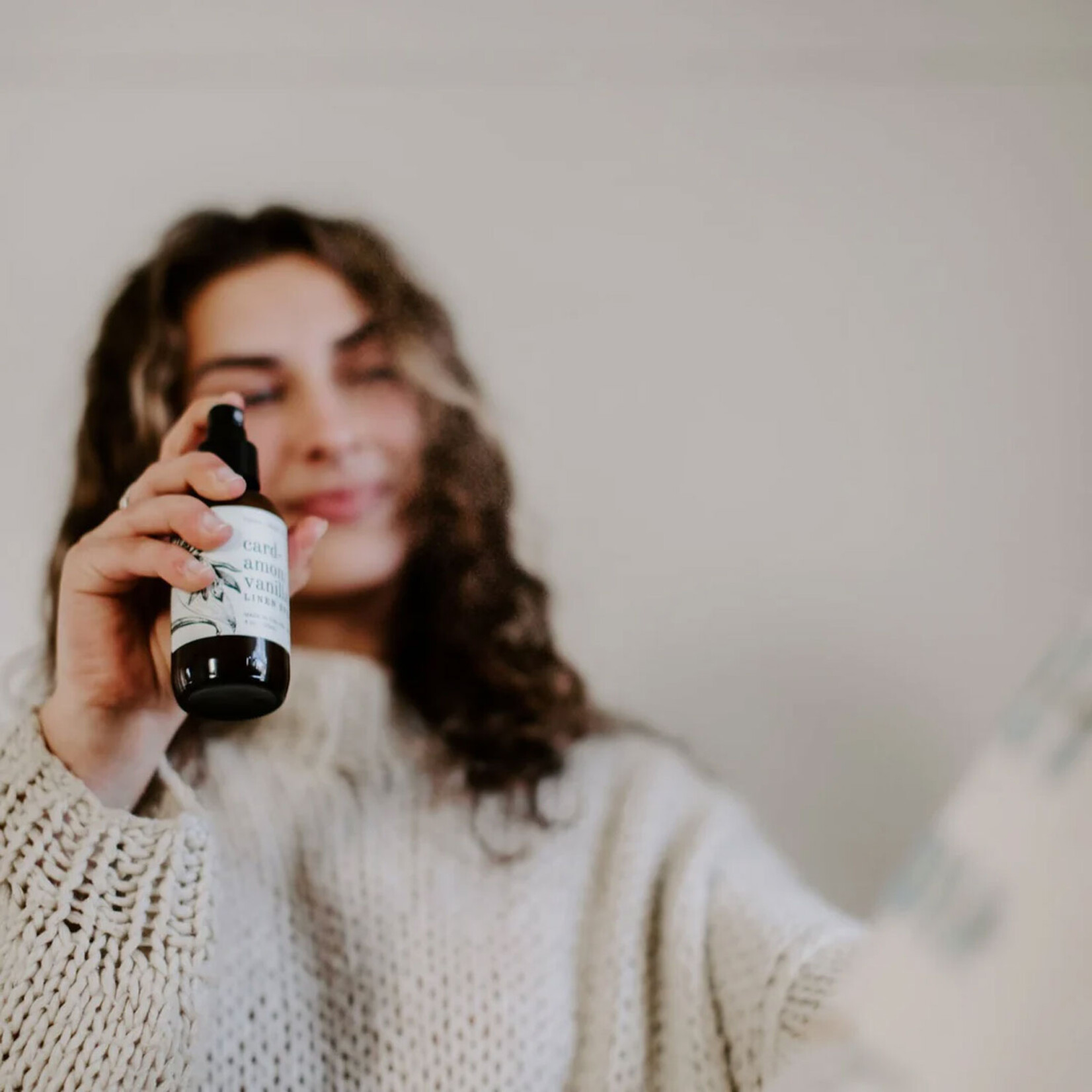 Broken Top Cardamom Vanilla - Linen Spray | Soy Candle