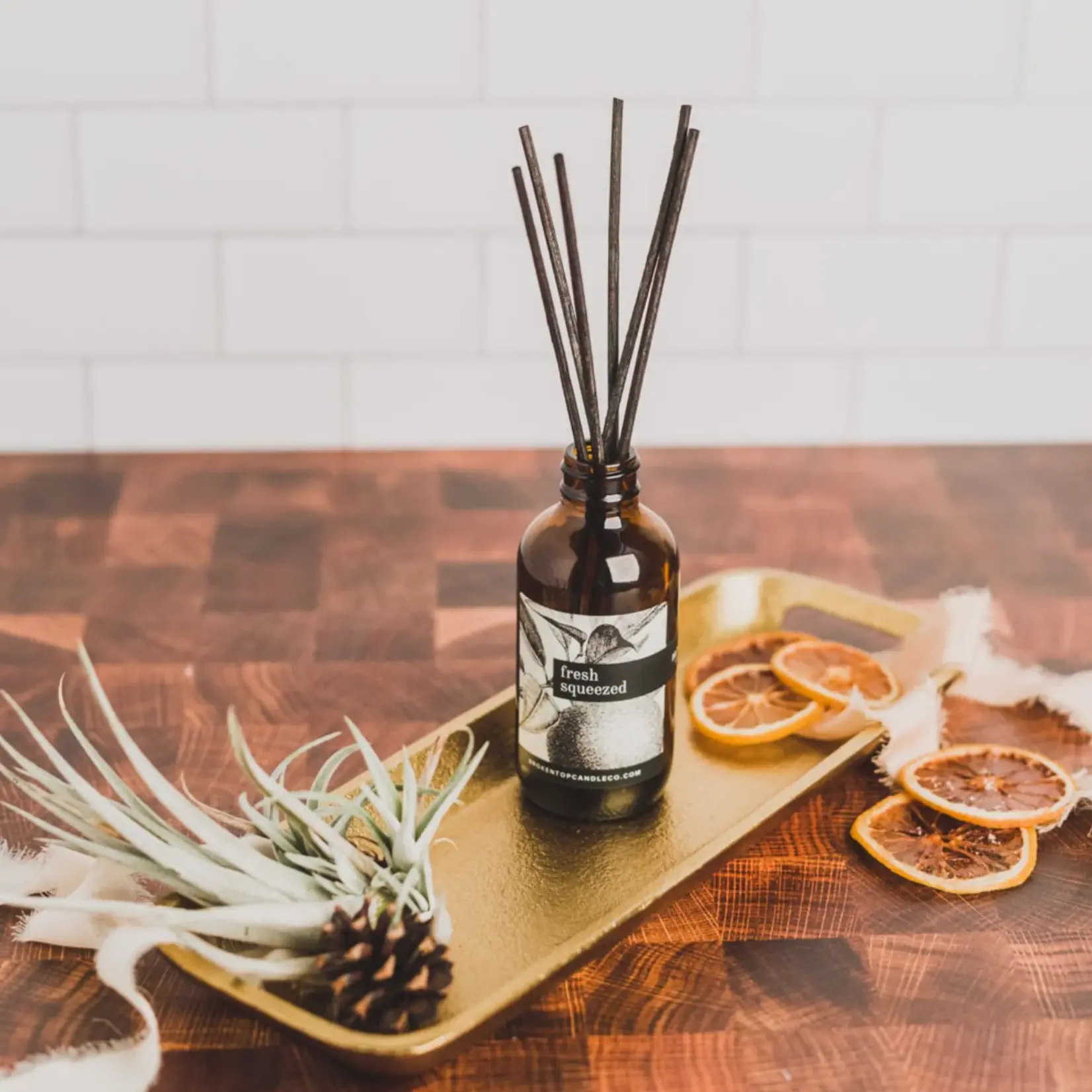 Broken Top Fresh Squeezed - Linen Spray | Reed Diffuser