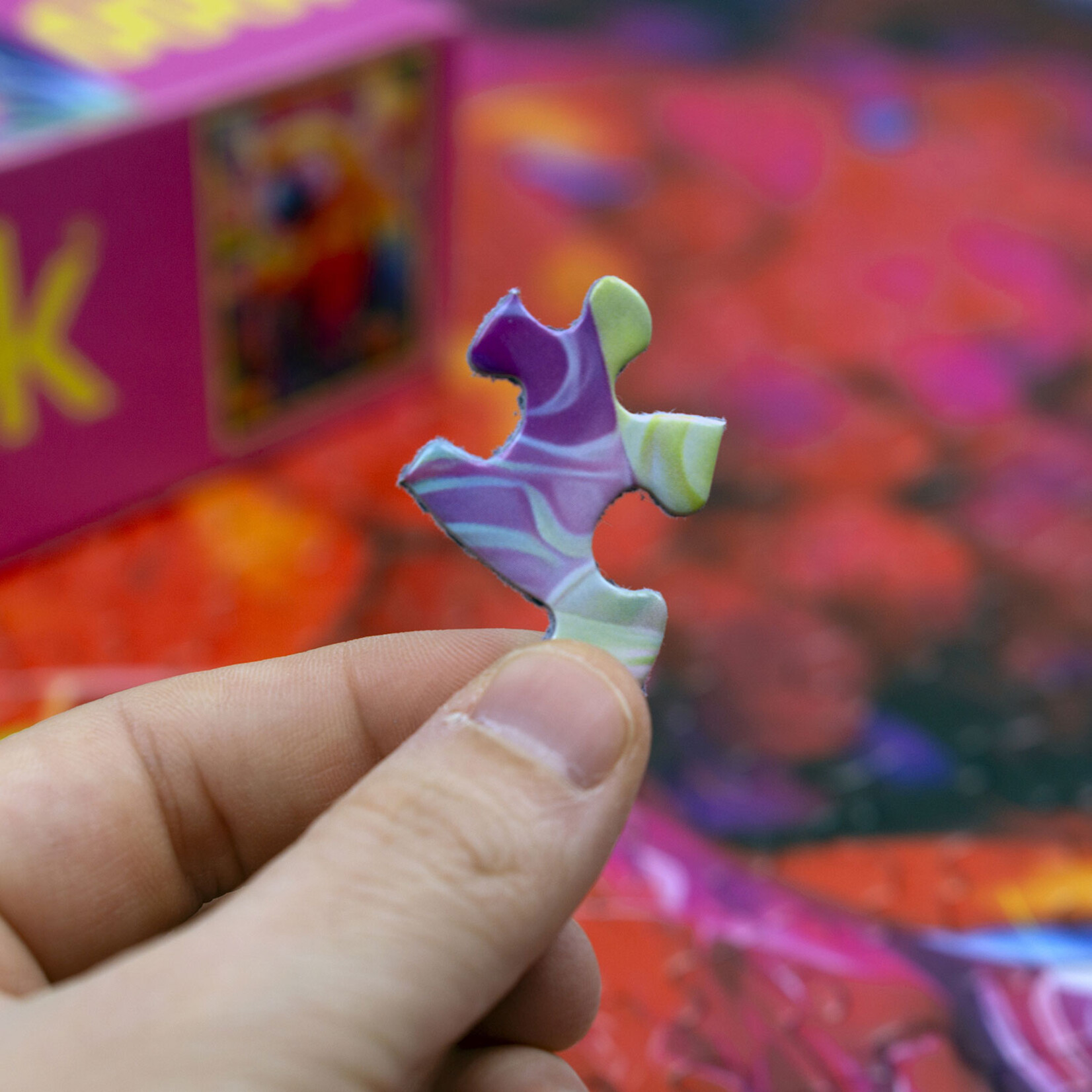 Springbok Jigsaw Puzzle - Paradise Parrot (1000-Piece)