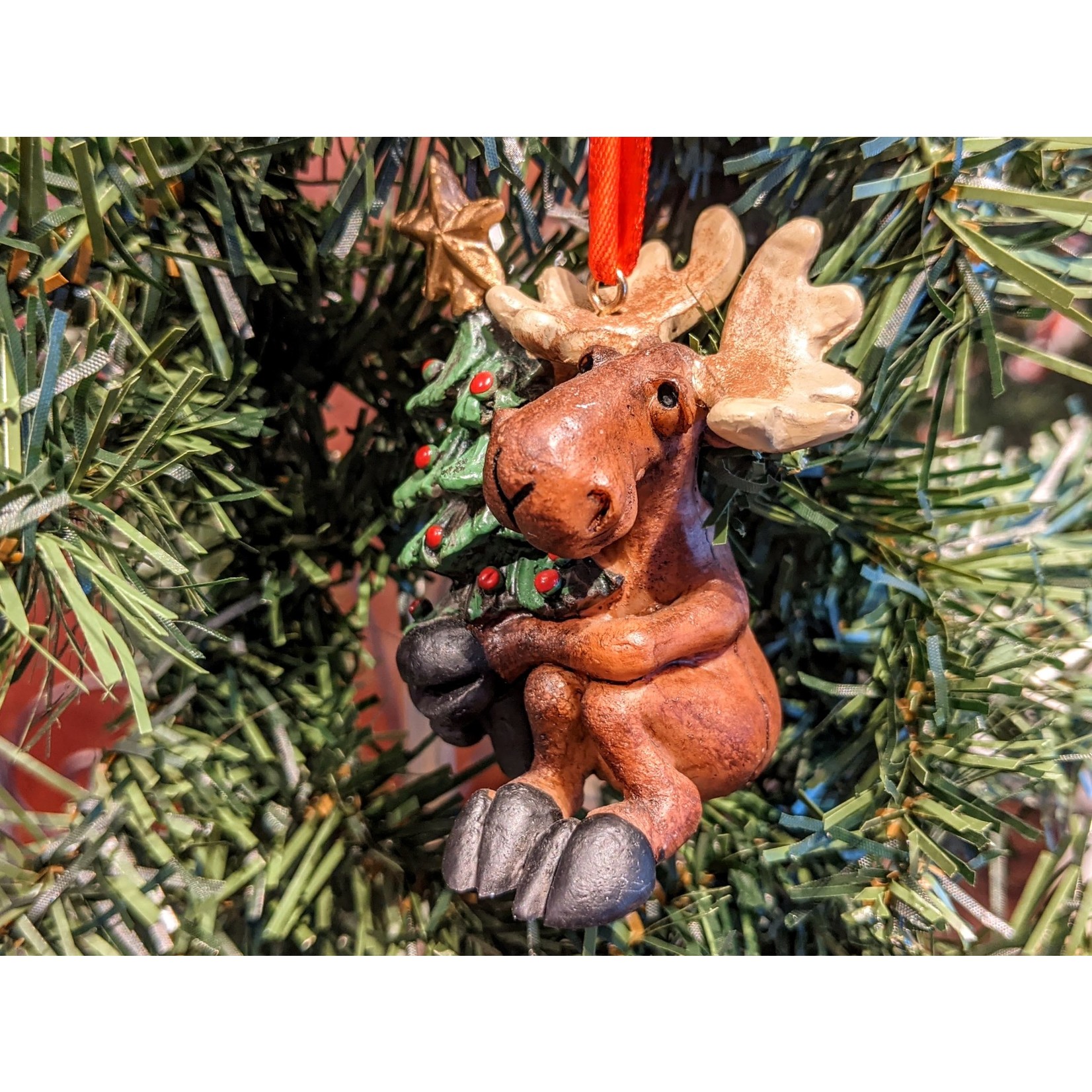 Bearfoots Ornament - Tree Hugging Moose
