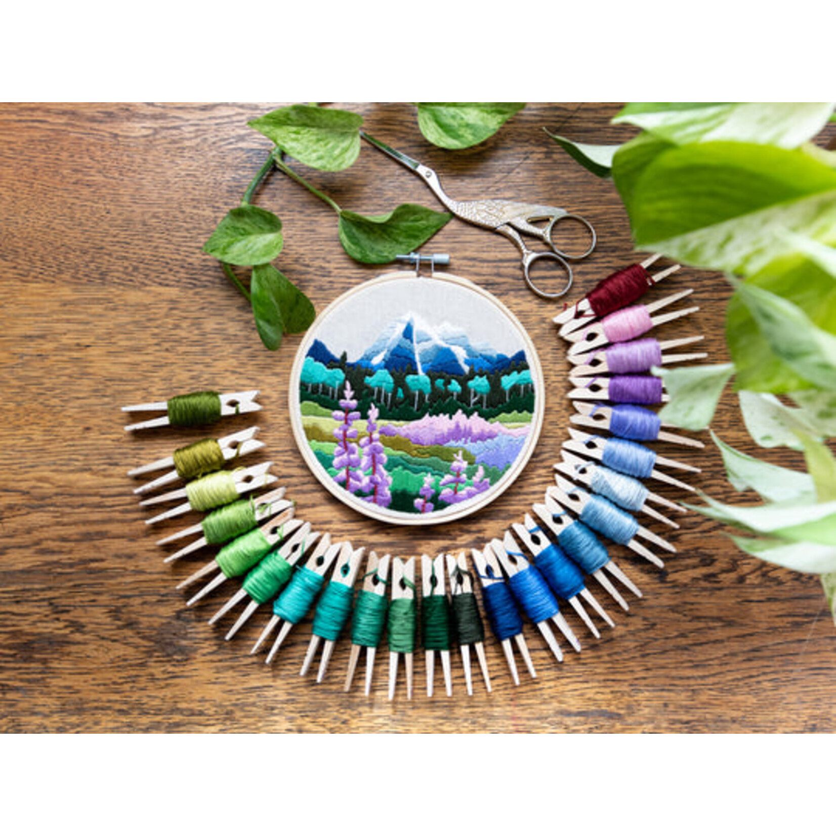 Anna Angiel Embroidery Kit - Mount Robson
