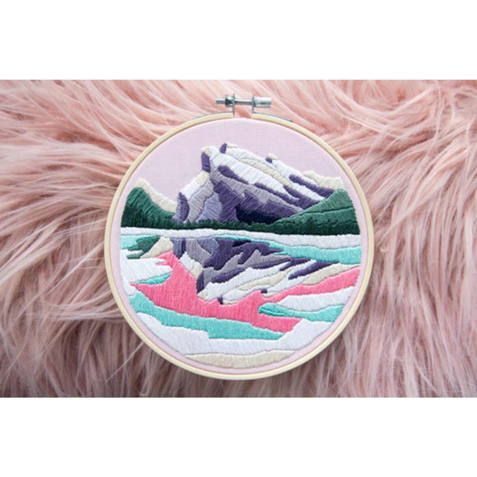 Anna Angiel Embroidery Kit - Mount Rundle