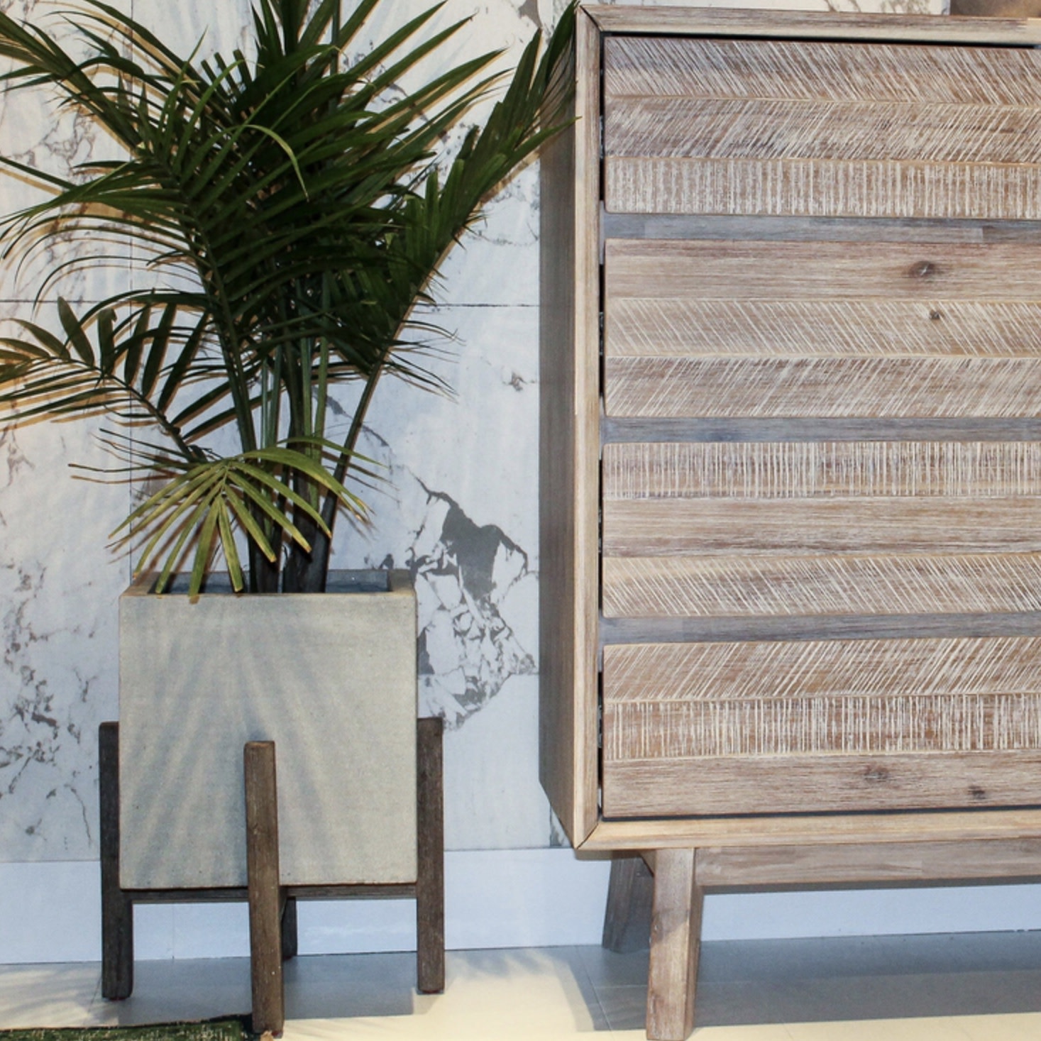 LH Patio Square Standing Pot Natural PAT001 Design Therapy Inc.