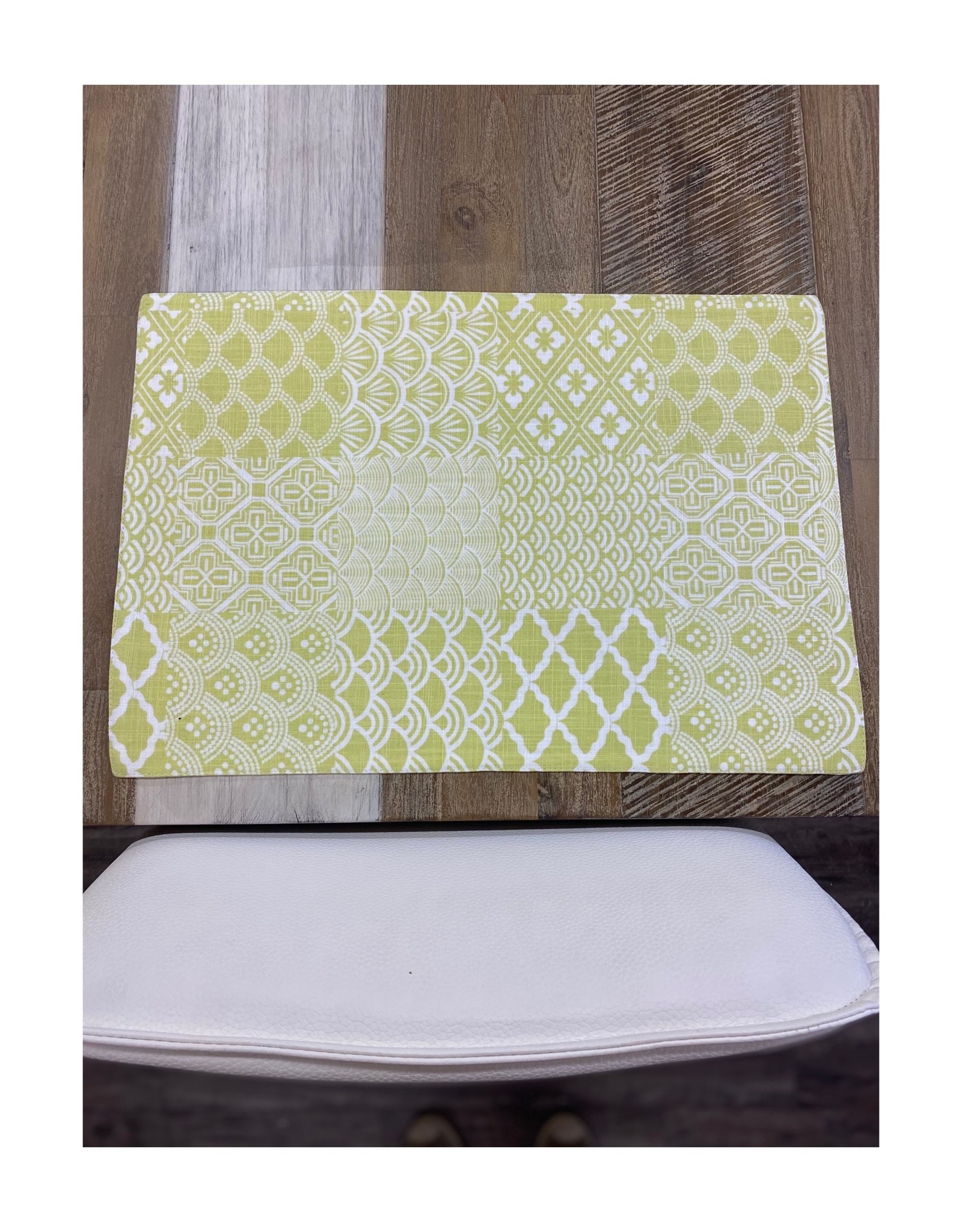Placemat ADV  Green Cloth