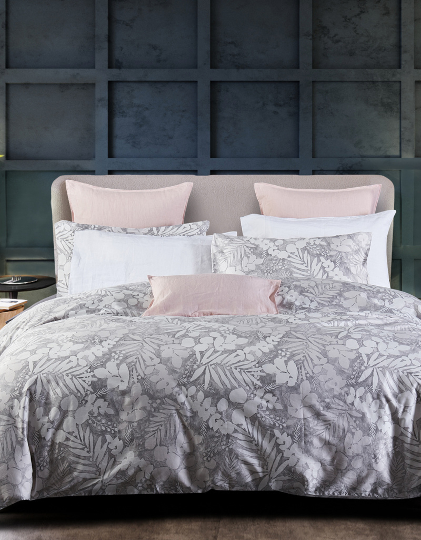 Duvet Set Daniadown Shadow Grey King w / shams - Design Therapy Inc.