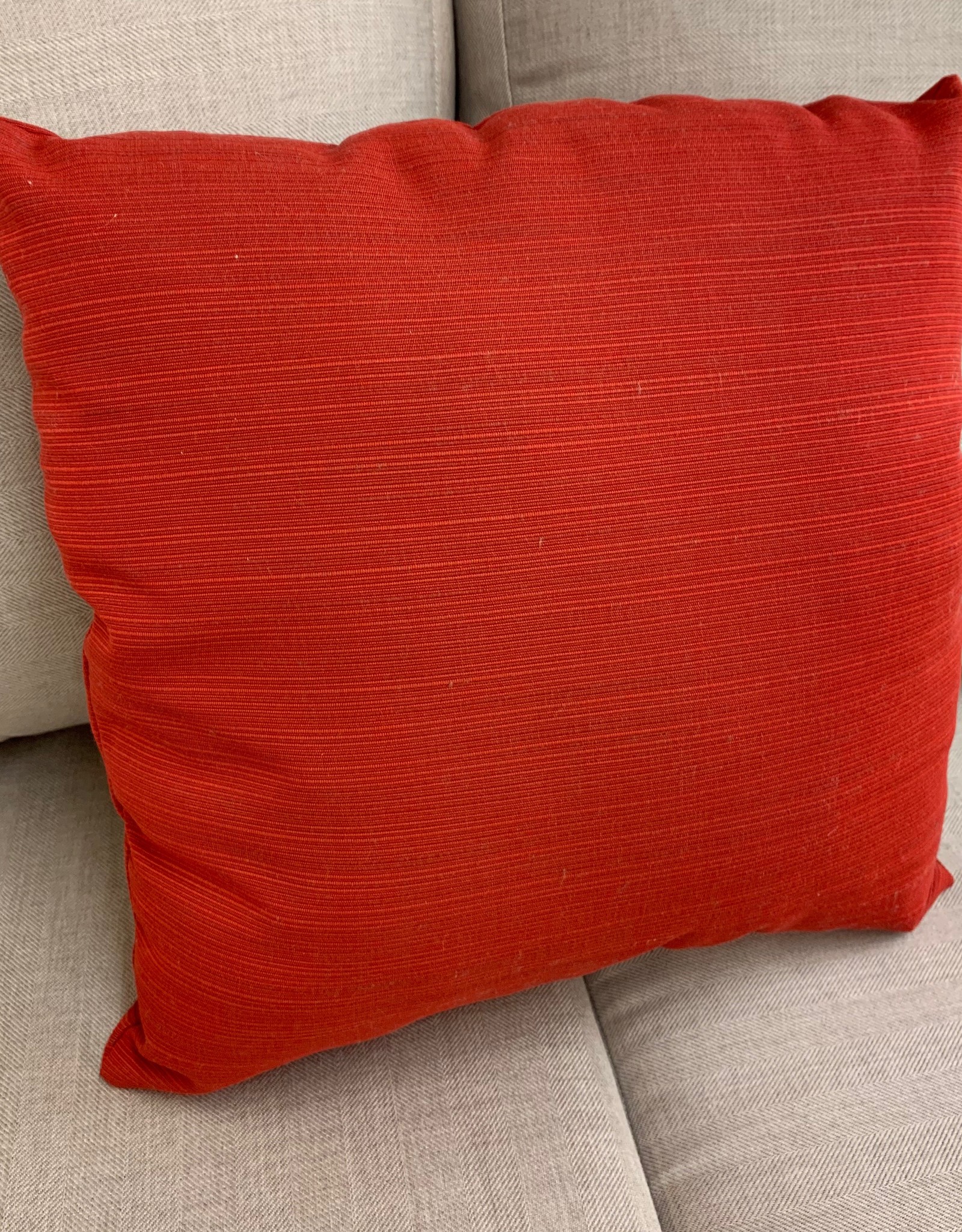 Ratana Cushions Ratana 16” Outdoor CU01216 Dupione Crimson FO6037 (C)