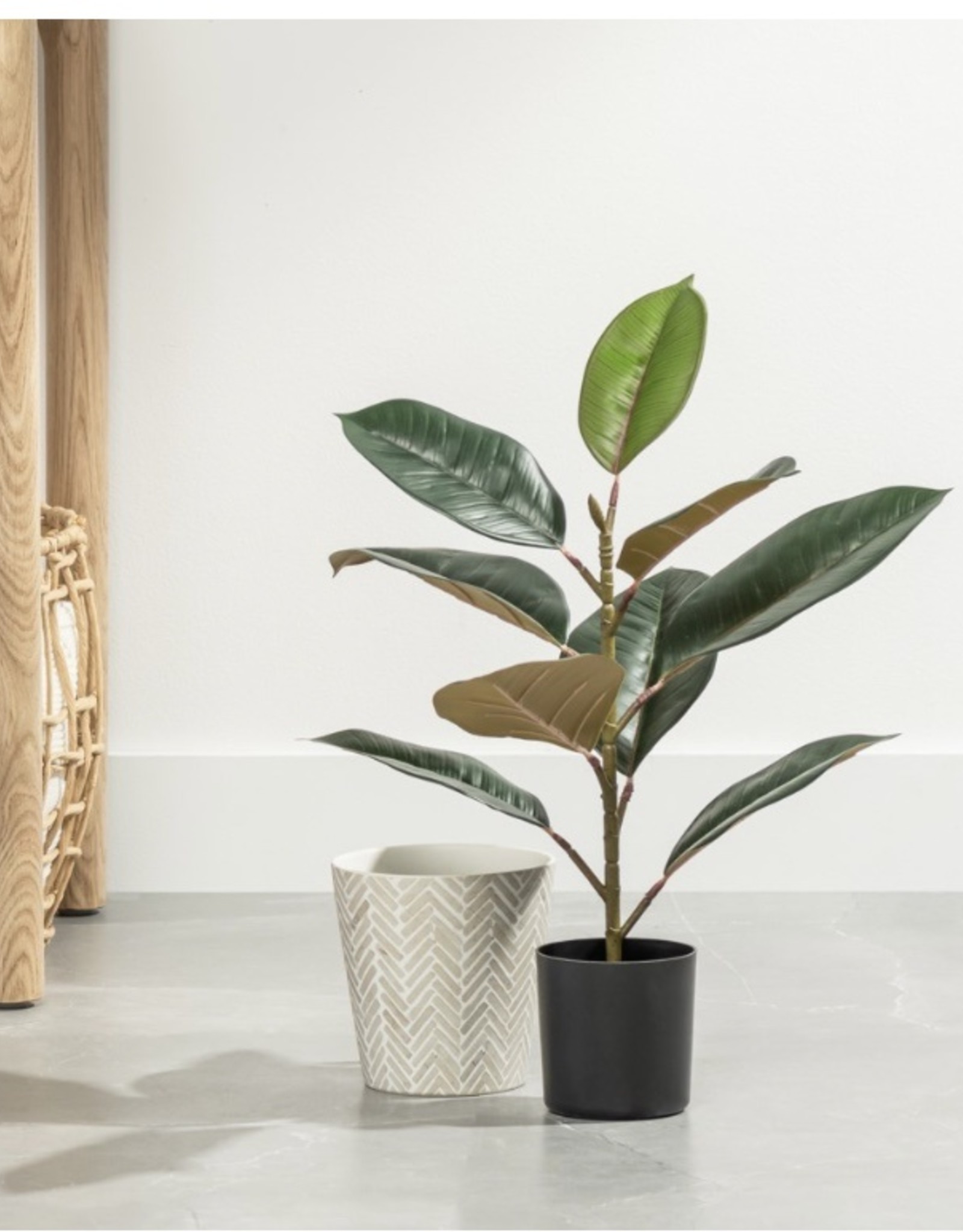 Plant T&T Rubber Tree Faux Potted 21”H  904117A