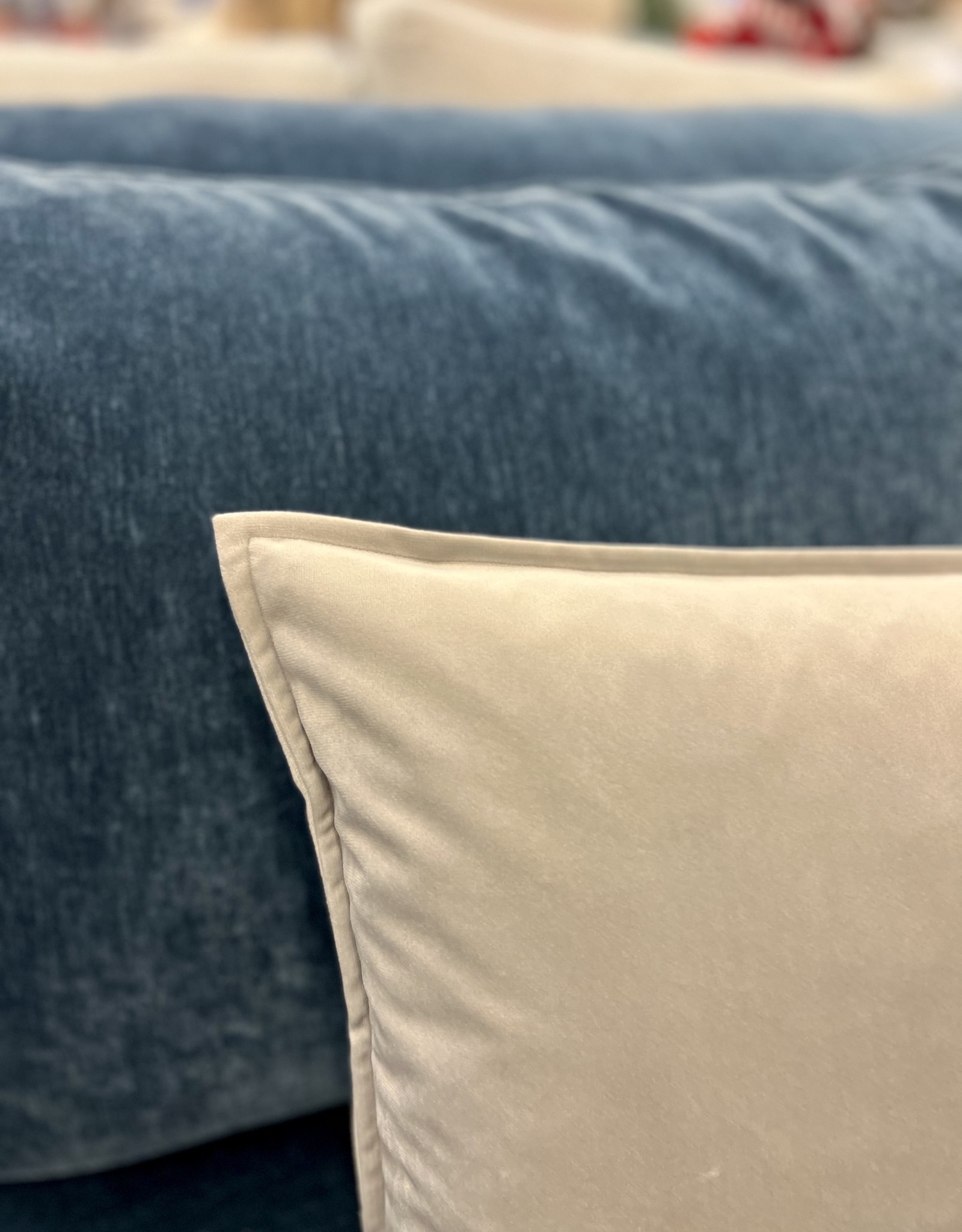 Daniadown Cushions Daniadown Dutch Velvet Silver Grey Deco 14 x22