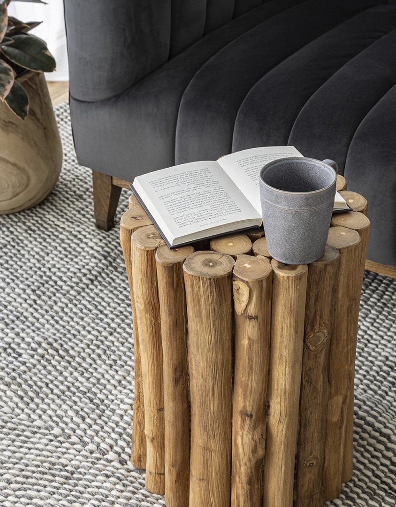 Style In Form SIF Stool Round Kotak NAT-018**