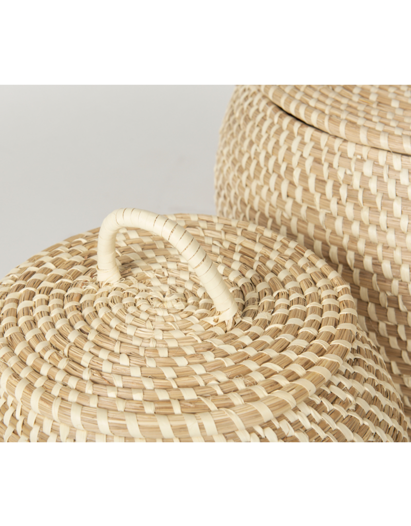 Mercana Basket Mercana Kalopa w/Flat Handled Lid SM