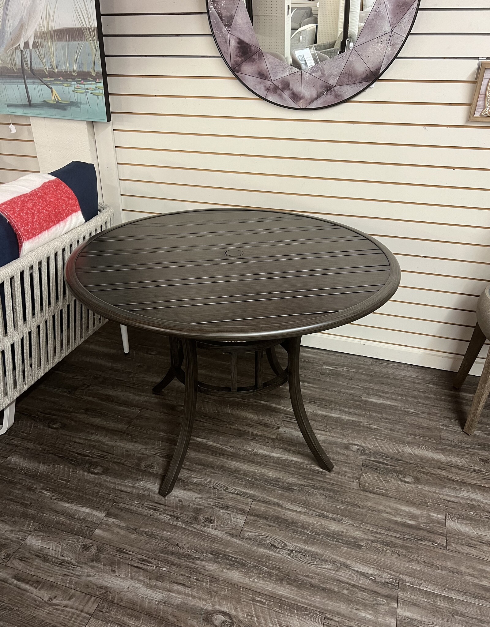 Ratana Ratana Arlington Dining Table Round 42”