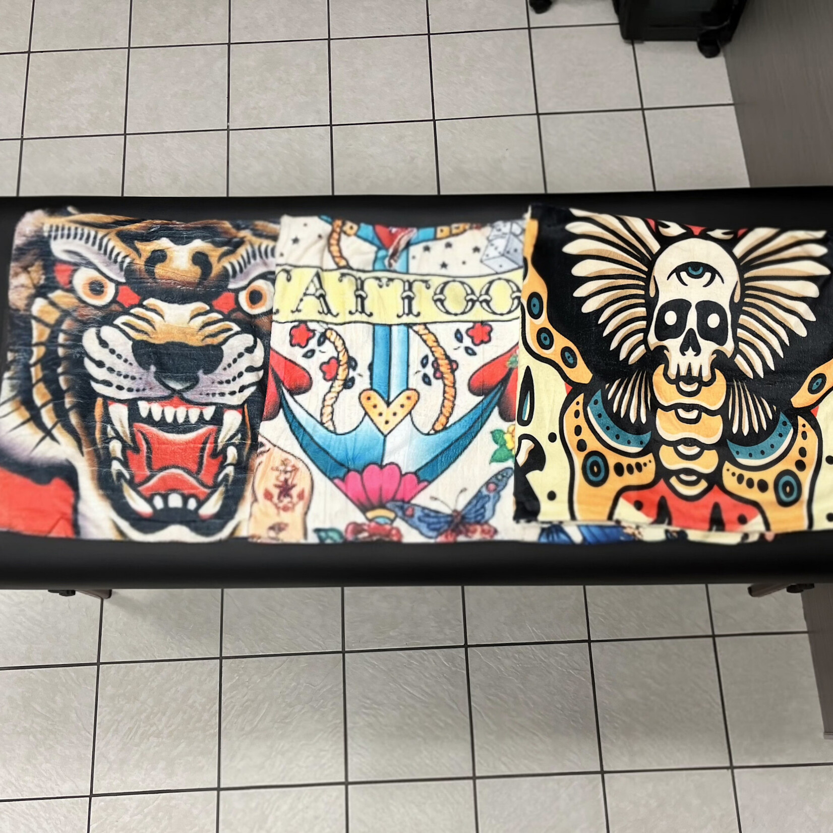 Human Kanvas Tattoo Blankets