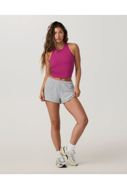 Pose Plyo Tank