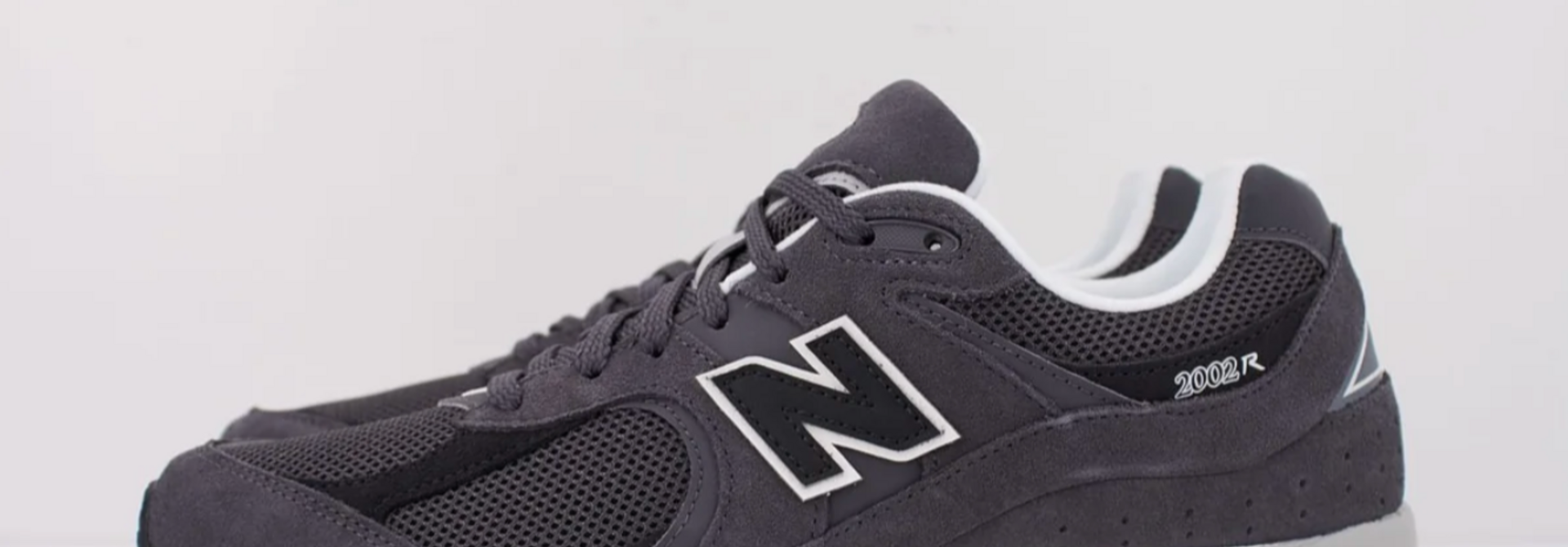 Men's 2002R