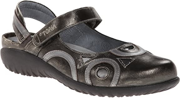 W RONGO CLOSED TOE SANDAL