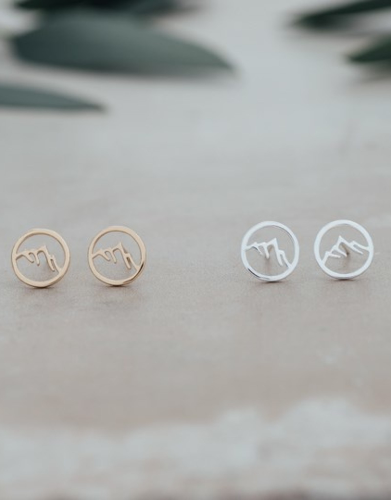 Glee Snow Cap Studs
