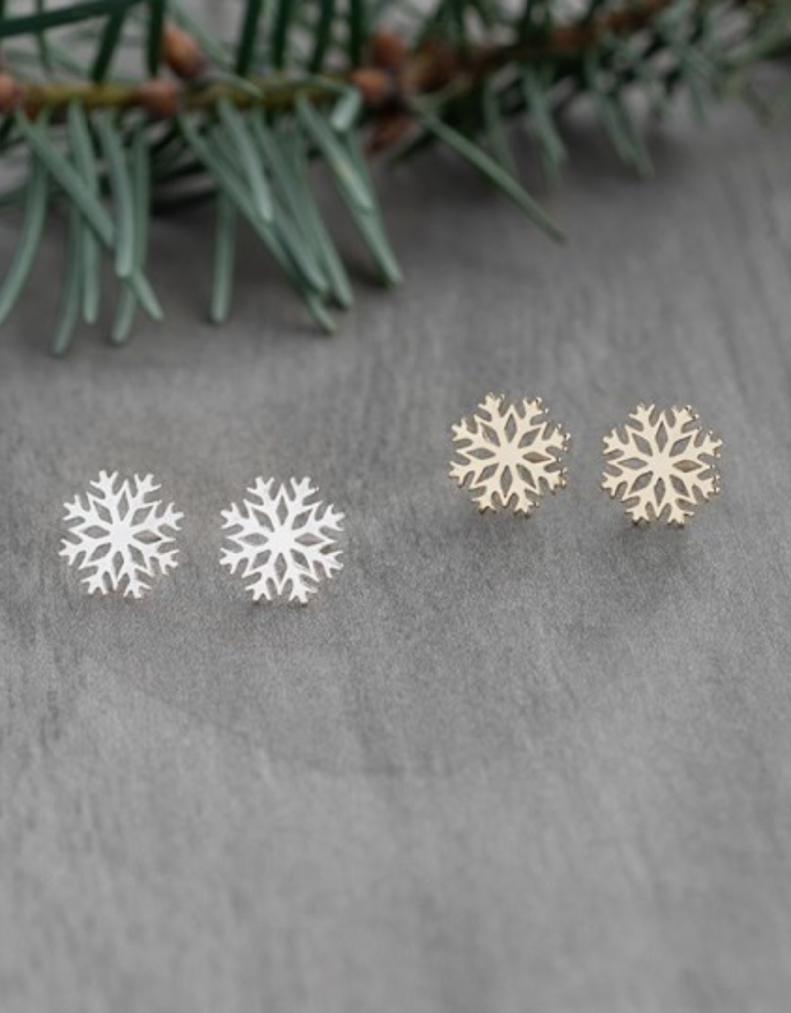 Glee Frost Studs