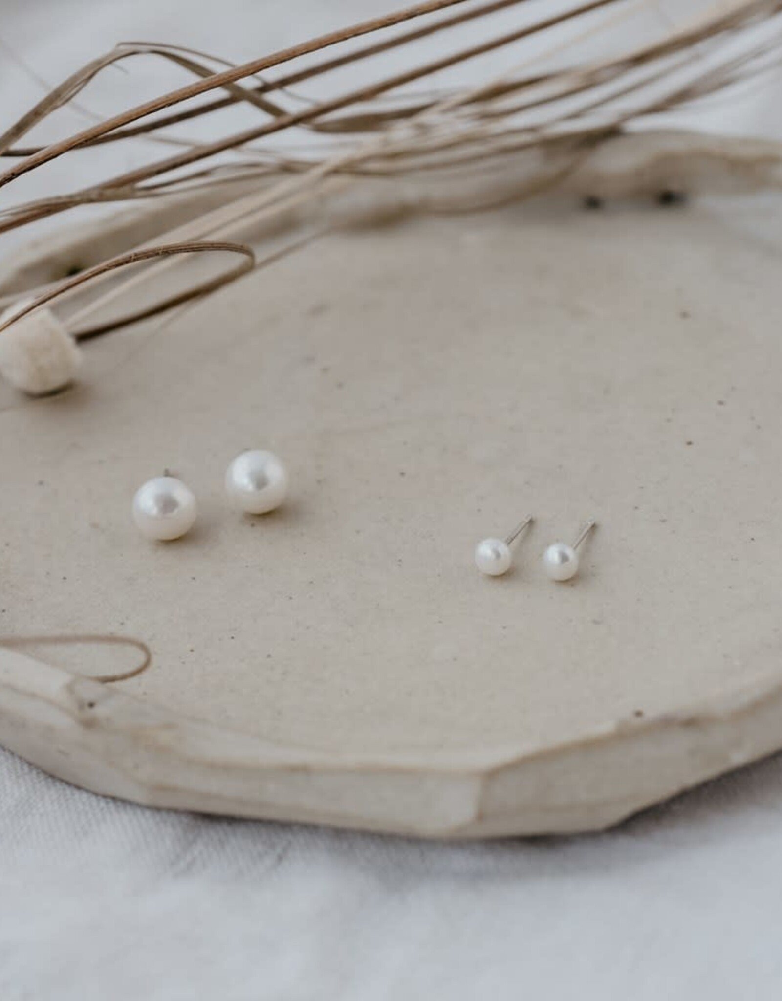 Glee Glee Baby Pearl Studs