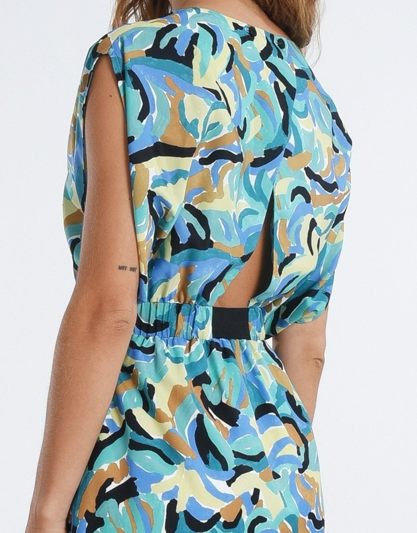 Molly Bracken S/S Swirl Print Triangle Back Dress