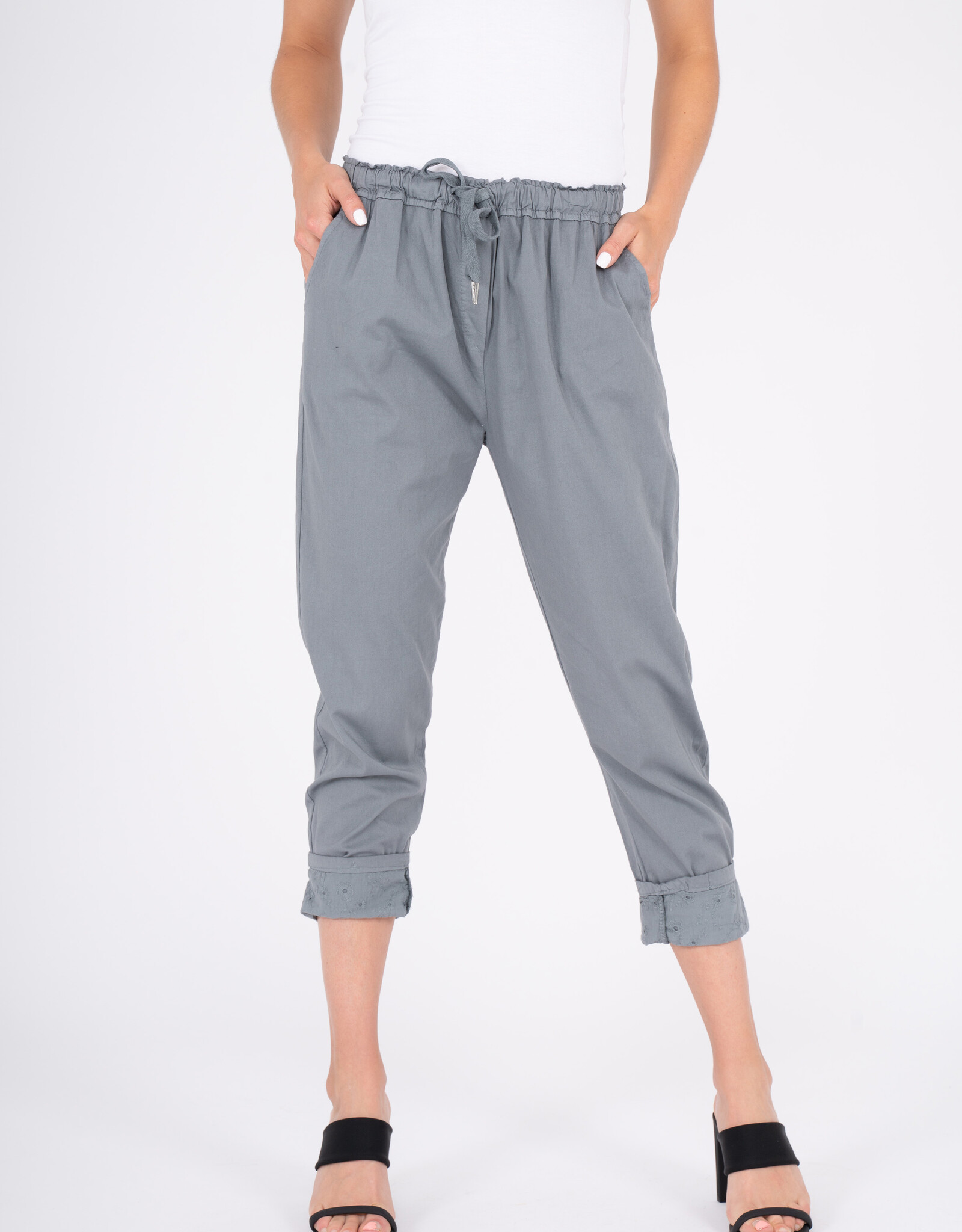M Made in Italy M Rolled Hem Crop Pants
