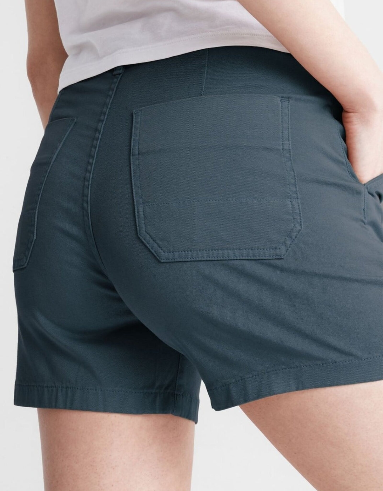 Duer Live Lite Utility Short