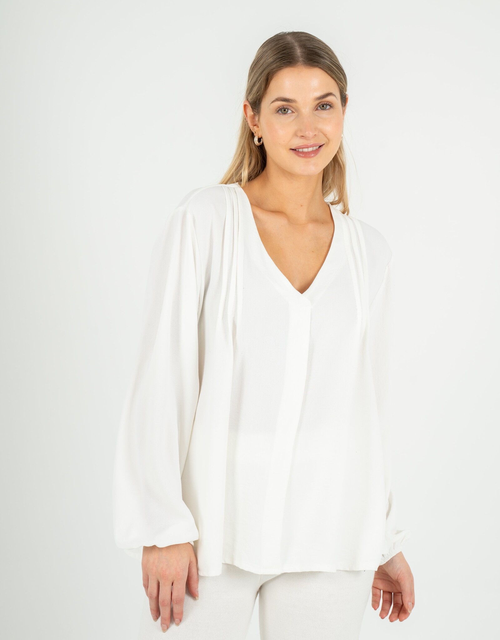 M Made in Italy V-Neck Pin TIck Pleat Blouse
