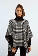 Molly Bracken Houndstooth Poncho